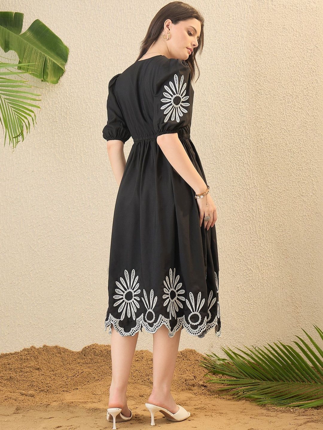 Henna - Elegent Midi Western Wear