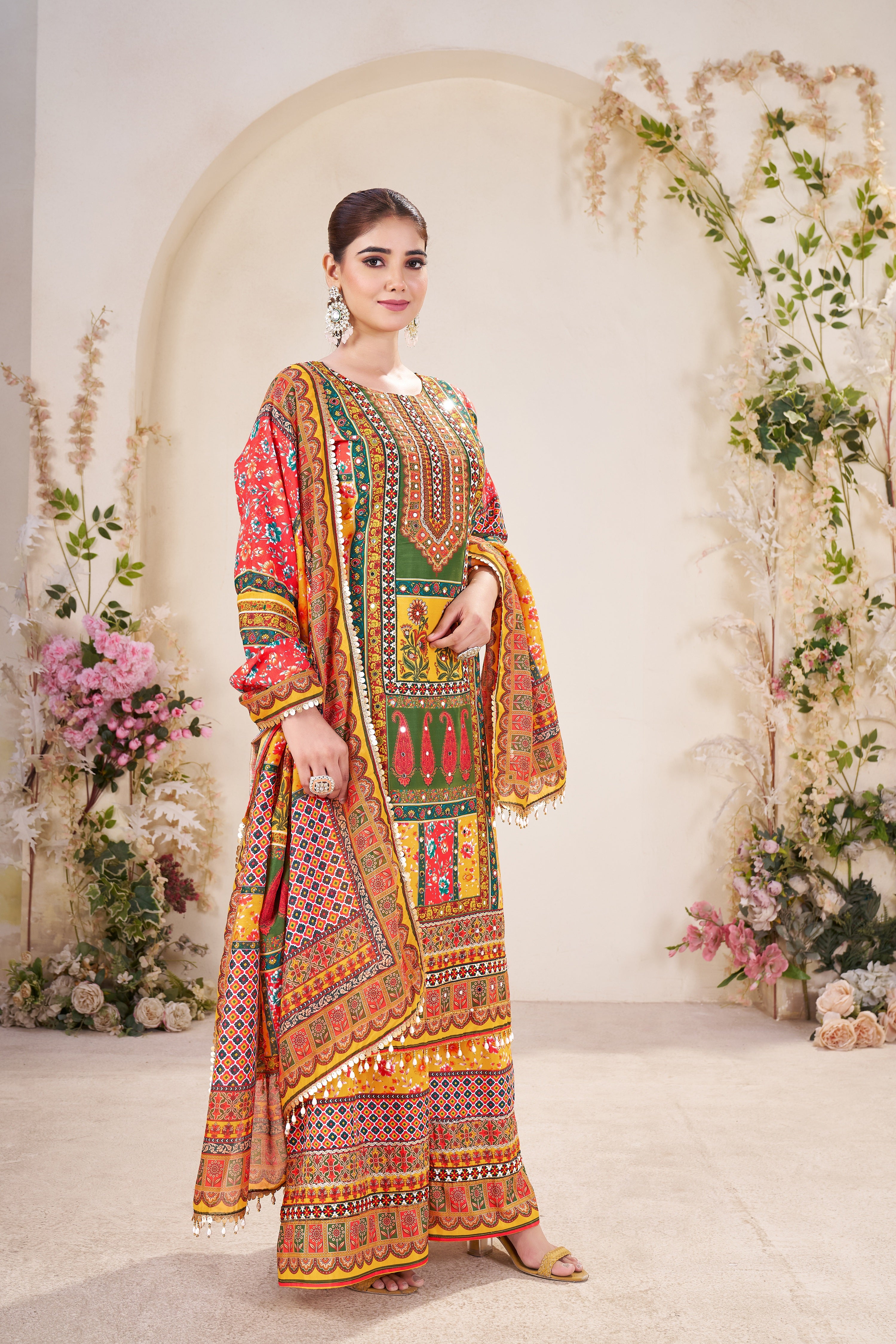 Tanishq-Pakistani Heavy Fancy Pair With Dupatta Set