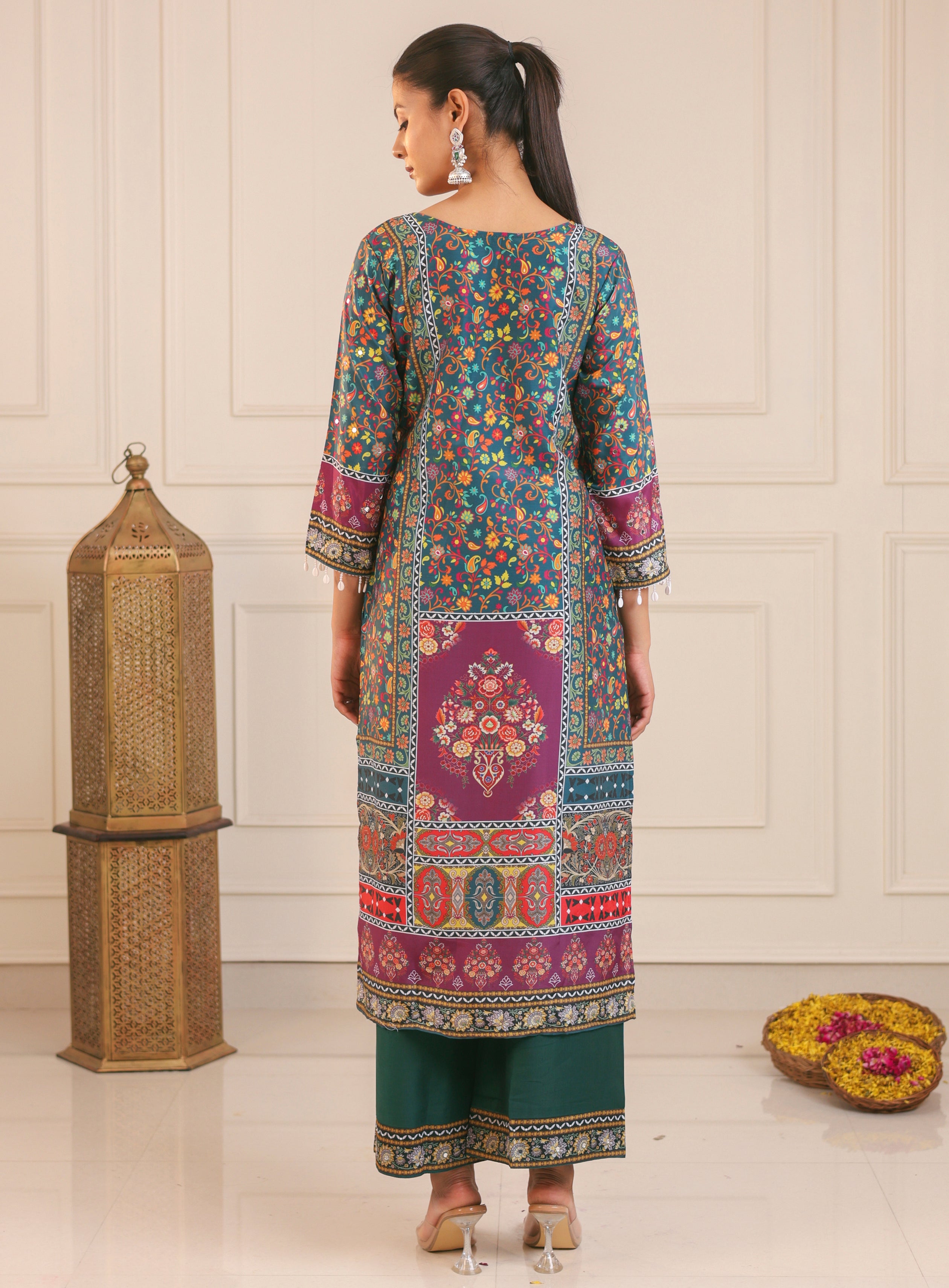 Kaneez-Heavy Fency Pair With Dupatta Set