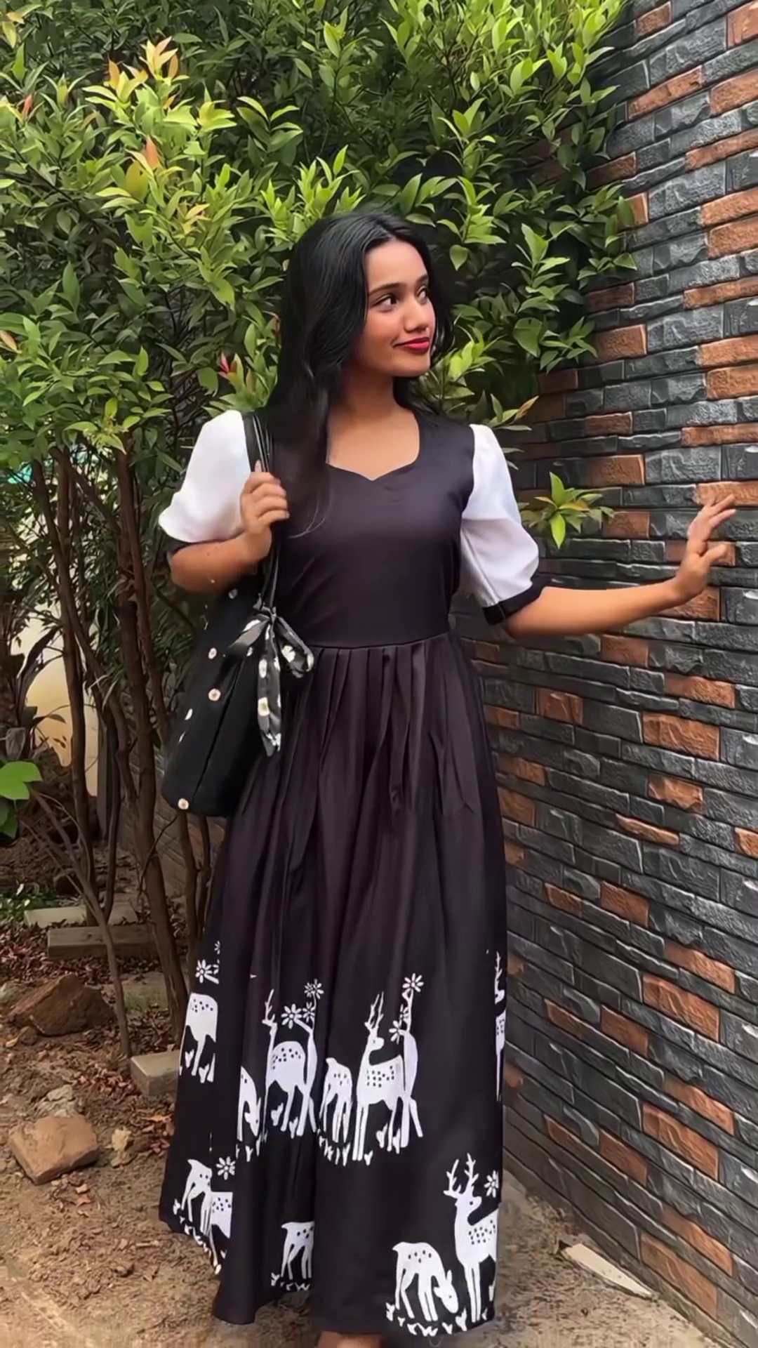 Shyamira-Embroderied Pattern Western Wear